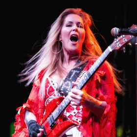 Lita Ford from the Runaways at BLK Live in Scottsdale 2017 tour.