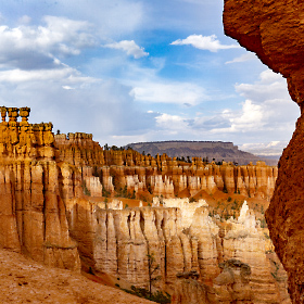 Bryce Canyon in Utah with Thor's Hammer and the other hoodoos.