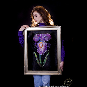 Iris painting on Amiii at the Alwun House Exotic Art Show