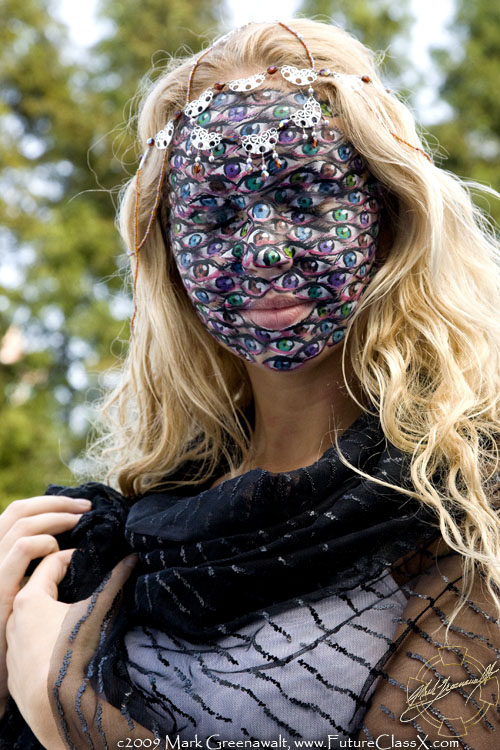 facepainting of eyes on dancer Carin Van Den Bosch