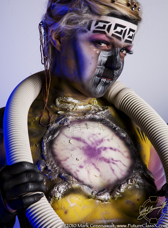 Cyborg bodypainting with Lessa at LepreCon 36