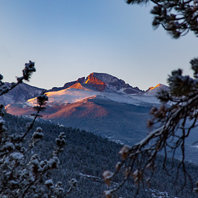 Estes Park Colorado landscape photography in the snow.